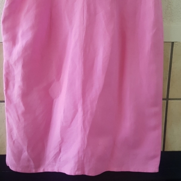 Betty Barley pretty pink linen midi dress - Picture 3 of 8